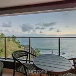 Predio Beira-Mar Com Piscina Na Barra Em Ssa - Spb