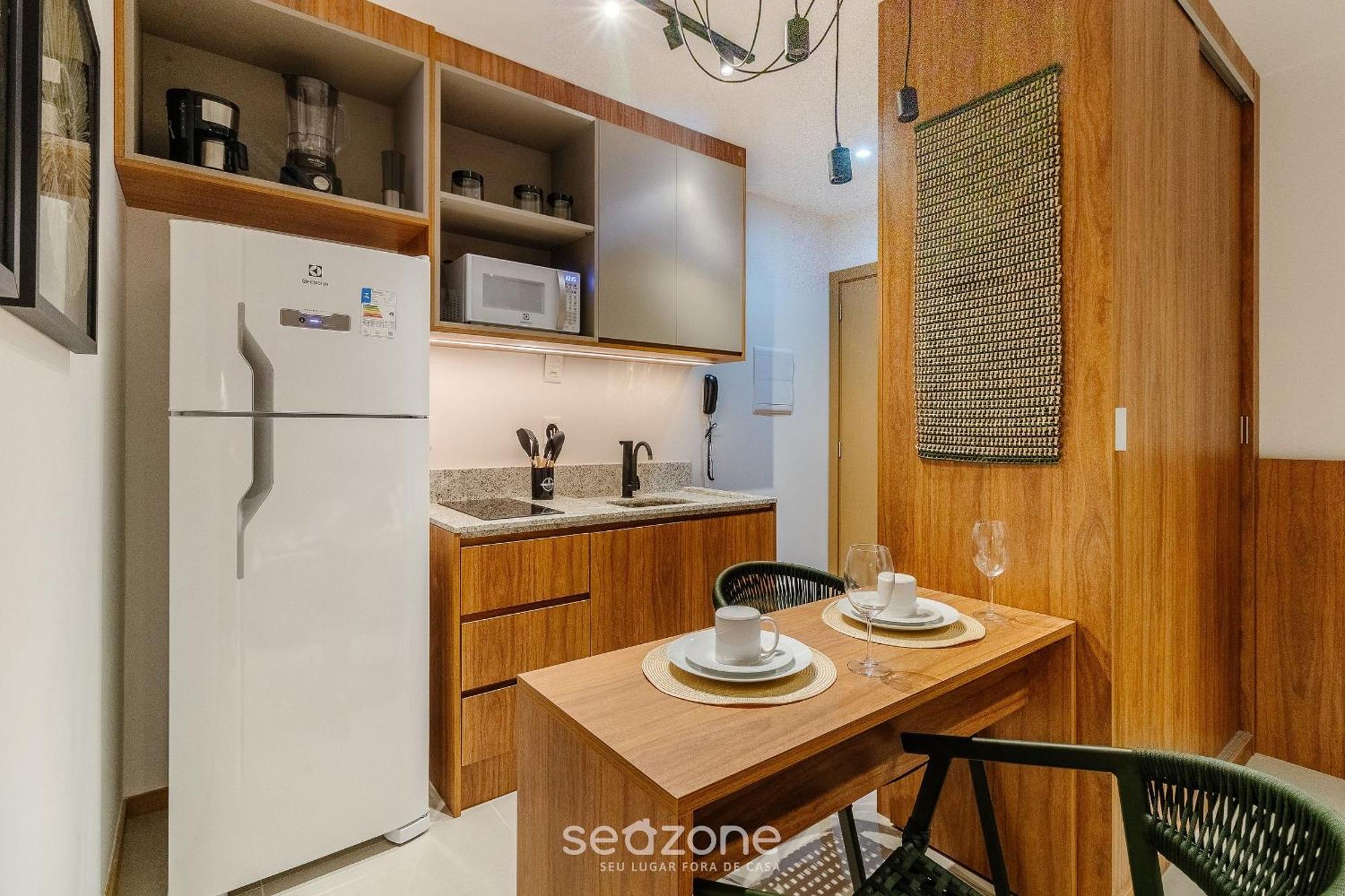Apartamento Predio Beira-mar Com Piscina Na Barra Em Ssa - Spb Salvador